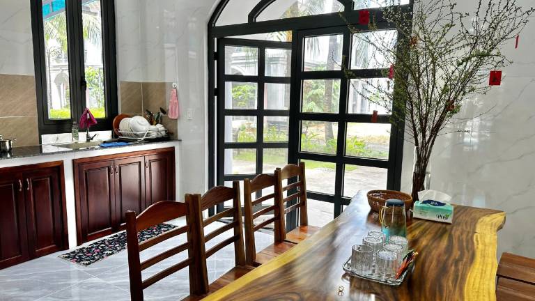 Charming villa with garden, barbecue & pool | Perfect for remote work | Pets allowed — photo 5