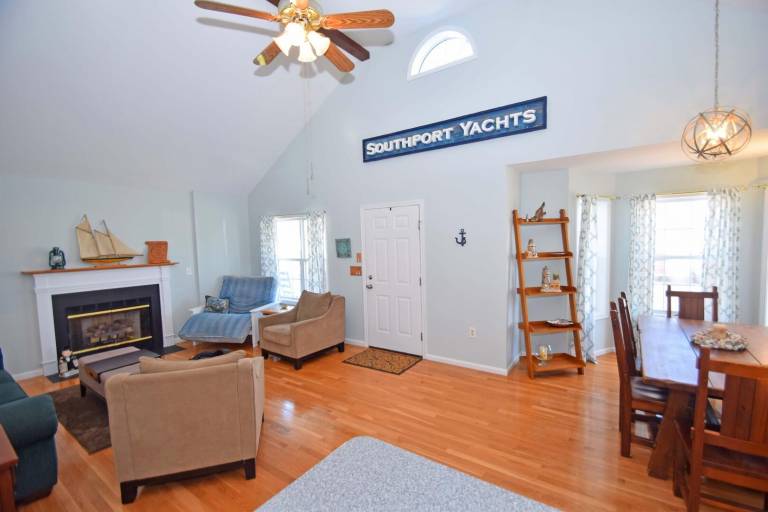 Charming vacation home | Pets allowed — photo 5