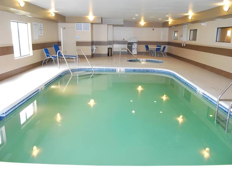 Holiday Inn Express Bloomington West By IHG in Bloomington, IL