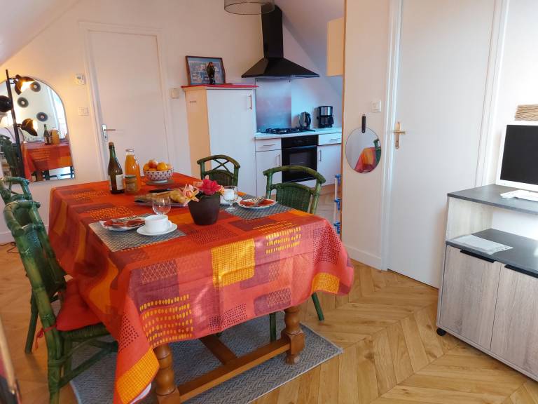 Rental apartment with garden & barbeque | Sea view | Pets are welcome — photo 3