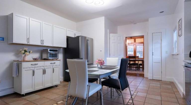 House with 6 rooms for 15 persons — photo 2