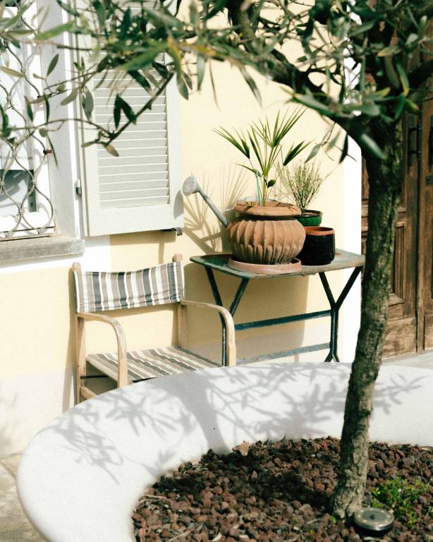 Family-oriented ample holiday apartment with barbeque, private pool & terrace | Garden view | Pets are welcome — photo 3