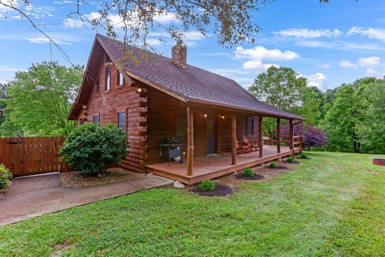 Cabin  Nelsonville