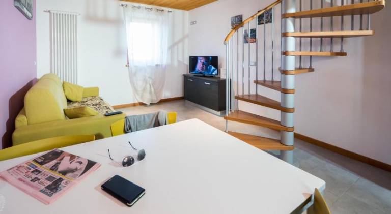 Serviced apartment with patio & garden | Good for workation | Dogs allowed — photo 2