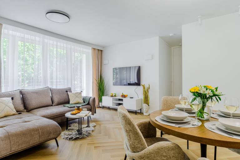 Family-friendly apartment with fast internet | Close to Palace of Culture and Science | Pets are welcome — photo 4
