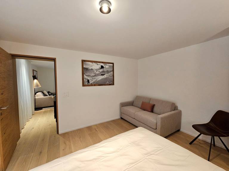 Apartment with garden — photo 3