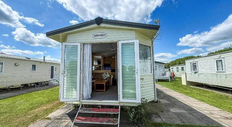 Lovely 8 Berth Caravan At Southview, Skegness, With Lake Views Ref 33066Cl — photo 4