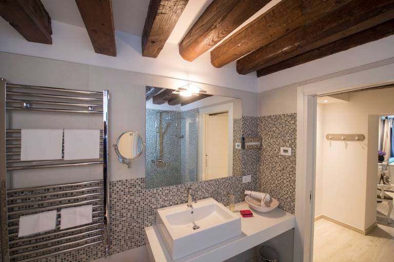 Apartment | Next to Rialto Bridge — photo 4
