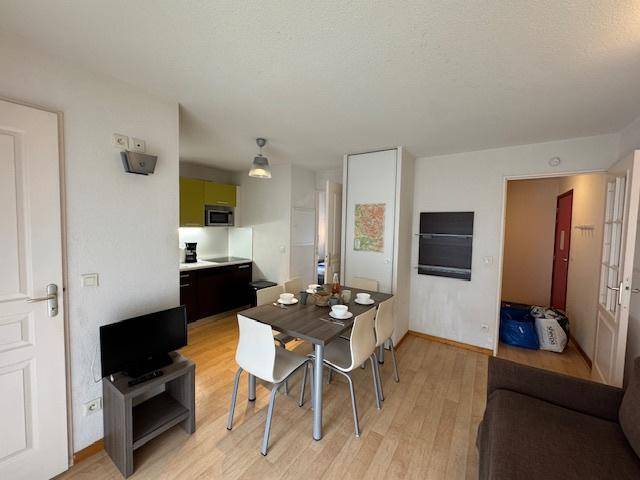 33 m² Ferienwohnung ∙ 2 Schlafzimmer ∙ 6 Gäste – Bild 6