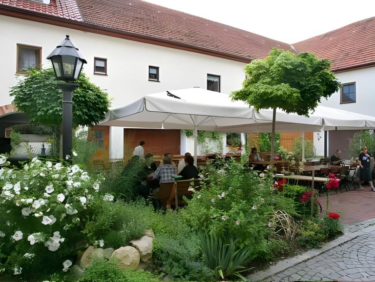 Bed & Breakfast  Schrobenhausen
