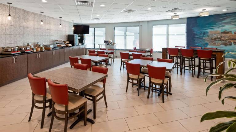 Best Western Plus Wausau Tower Inn — photo 3