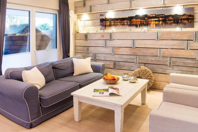 Möwennest - Parking space, terrace, washing machine, beach chair, garden furniture in Gluecksburg