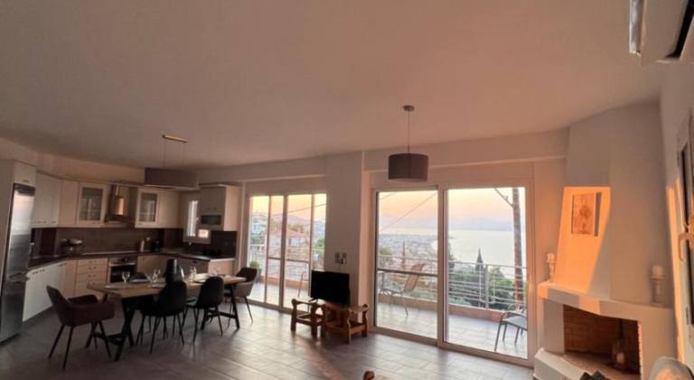 Rental apartment with 3 rooms for 5 persons — photo 2