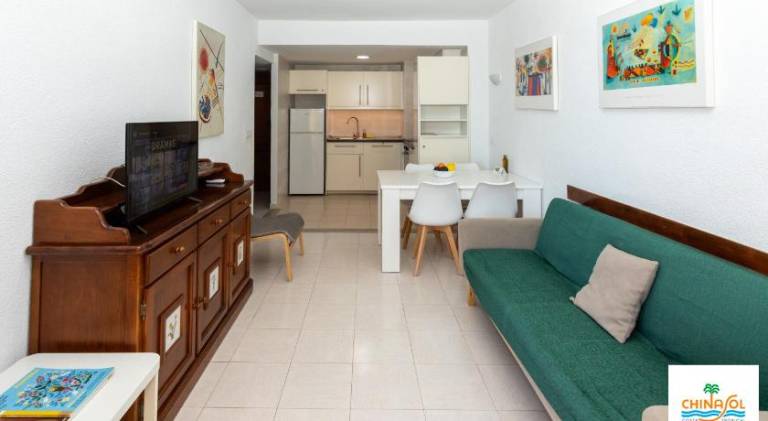 Rental apartment with patio & pool | Close to the beach | Pets are welcome — photo 2