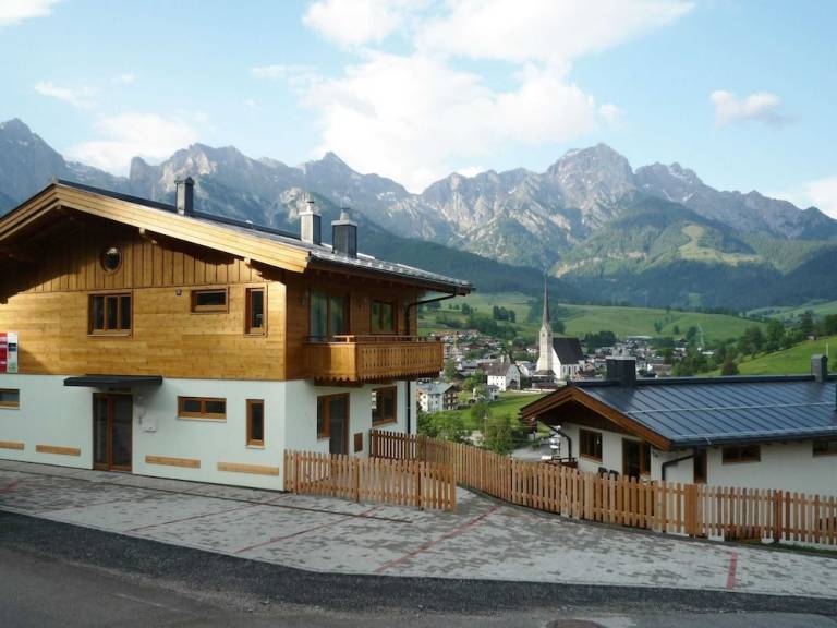 Dom Maria Alm am Steinernen Meer