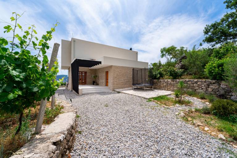 Pool Villa Luxoria Trebesin