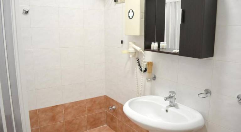 Apartment with 1 room for 4 persons — photo 2