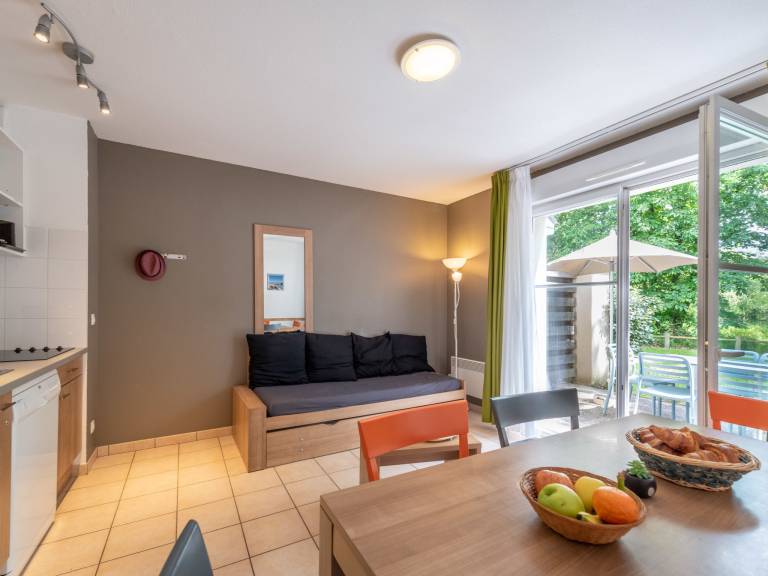 House with grill, terrace & heated pool — photo 3