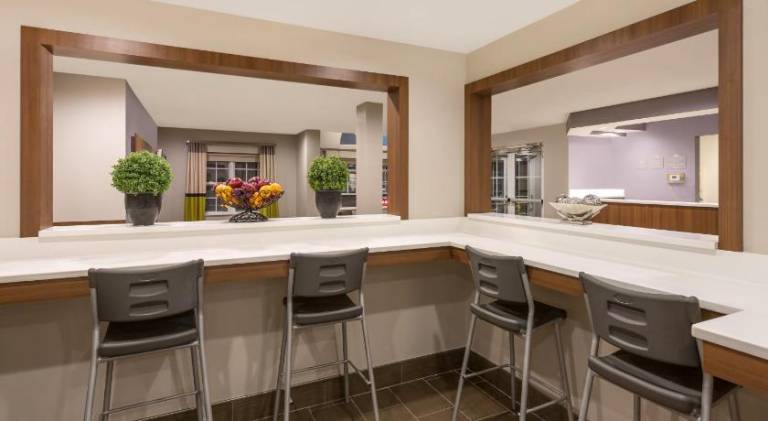 Microtel Inn & Suites by Wyndham Richmond Airport — photo 5