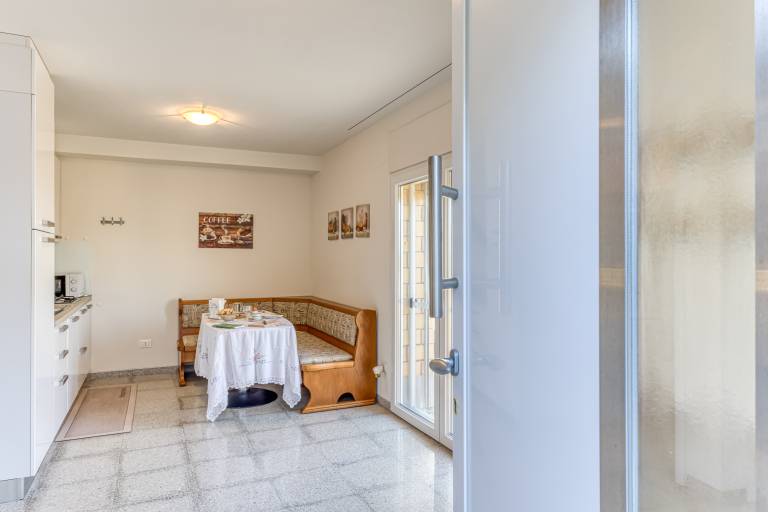 Apartment 'Residence Margherita - Ibisco' with Sea View, Wi-Fi and Air Conditioning — photo 3