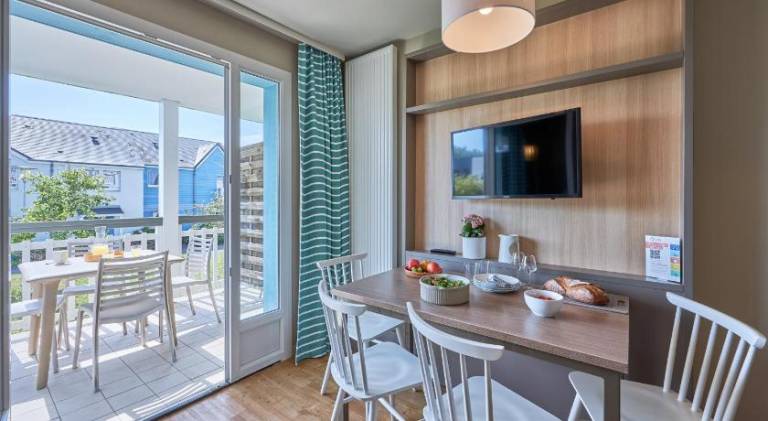 Lovely serviced apartment with terrace, pool & garden | Next to the beach | Pets are welcome — photo 4