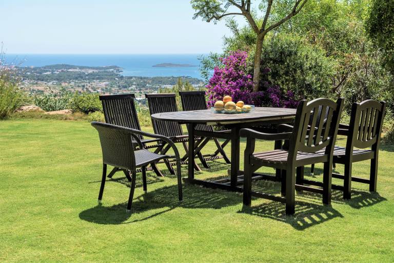 Fantastic Luxury Villa with Guest House, Wi-Fi, Pool, Garden, and Stunning Sea Views — photo 4