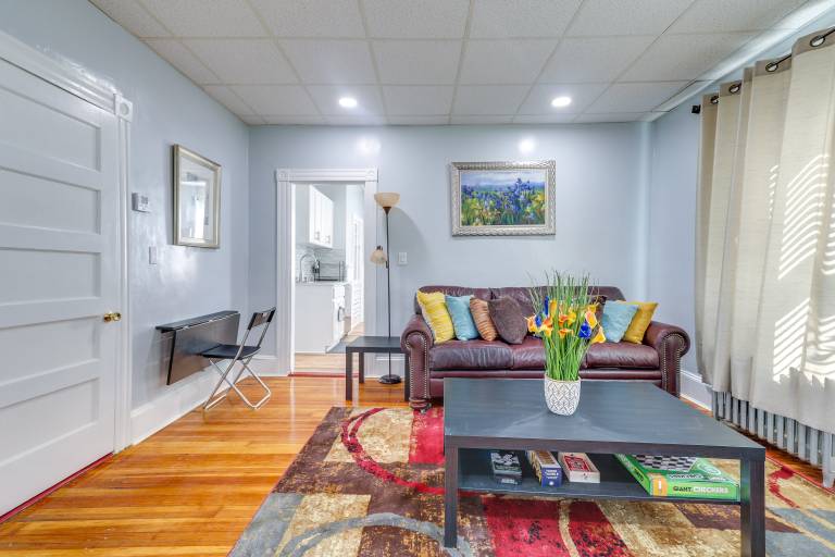 Updated Apt w/ Shared Yard: Near Events & Boston — photo 4