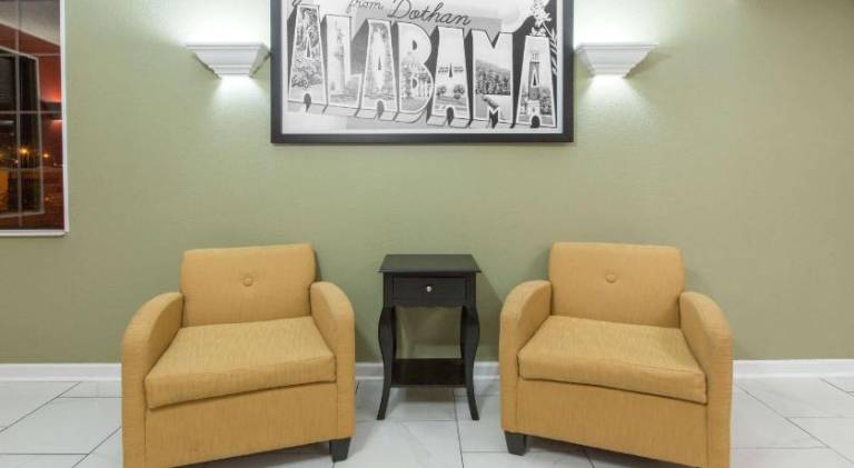 Super 8 By Wyndham Dothan — photo 5