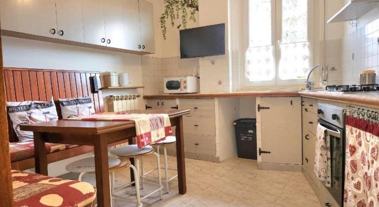 Apartment with 2 rooms for 6 persons — photo 3