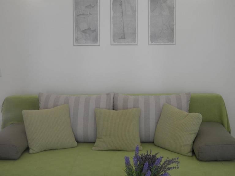 One bedroom apartment with terrace Njivice, Krk (A-16244-a) — photo 5