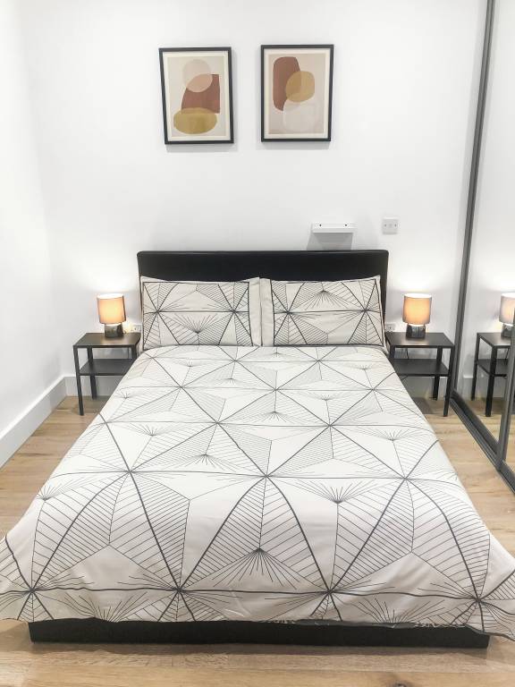 Apartment Feltham