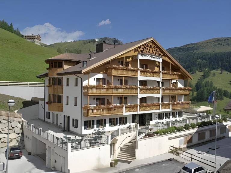 Hotel Alpenrose in Livinallongo del Col di Lana
