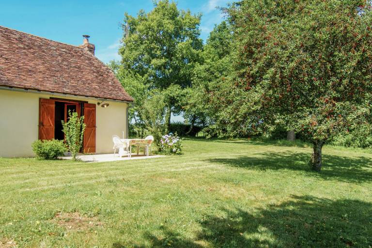 Cottage with garden, terrace & BBQ | Nature view — photo 5