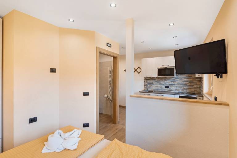 Pet-Friendly Apartment 'Angelina Casa Claudia' with Mountain View & Wi-Fi — photo 3
