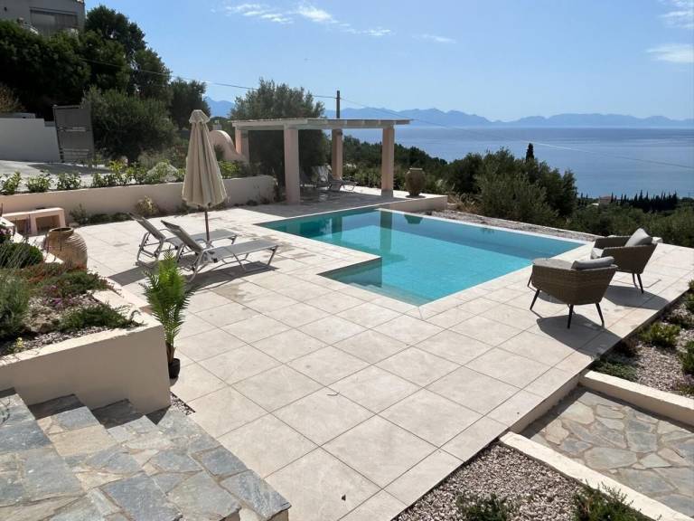 Villa  Peroulia