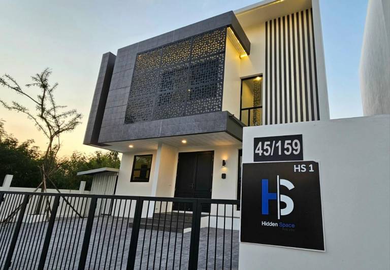 Villa with barbecue & pool in Chonburi