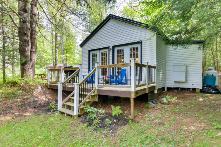 Cabin  East Otis