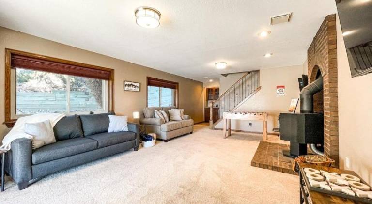 House with 6 rooms for 15 persons — photo 2