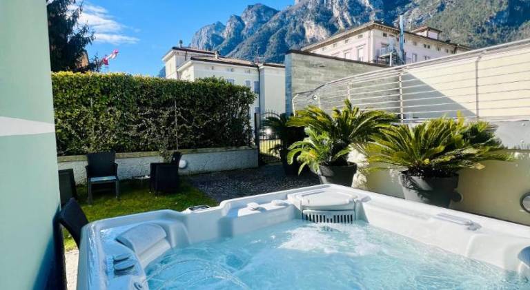 Rental apartment with hot tub & pool | Pets allowed — photo 2