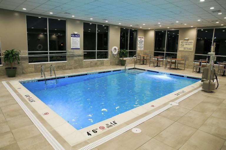 Hampton Inn & Suites Mount Laurel/Moorestown — photo 2