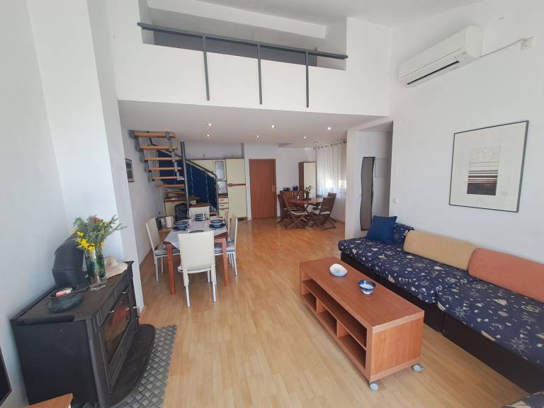 Apartment with patio & barbecue | Sea view | Pet-friendly in Hvar