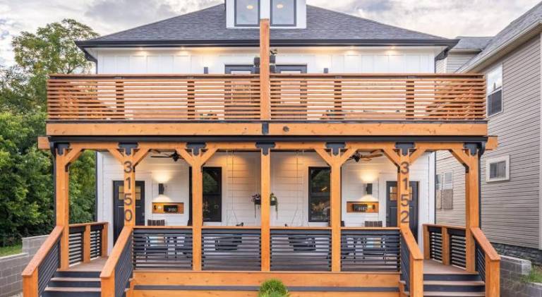 House with grill, hot tub & terrace in Marion, IN