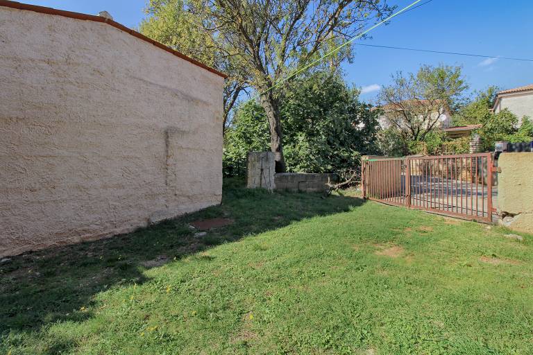 Apartment with patio & barbeque — photo 4