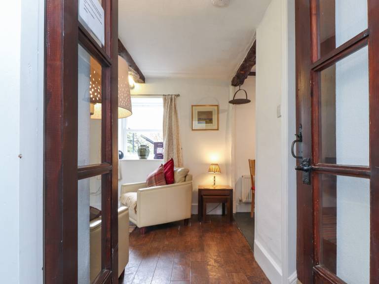 Family-oriented charming cottage with garden | Pets allowed — photo 3