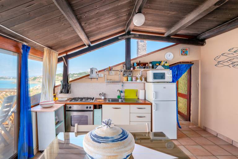 Cozy Attic Apartment "Sul Mare a Santa Teresa" with Wi-Fi, Sea View, Terrace — photo 4