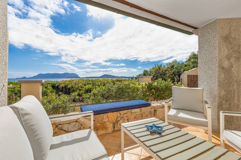 Villa Terrazza su Tavolara: Sea view, Wi-Fi, garden and terrace — photo 3