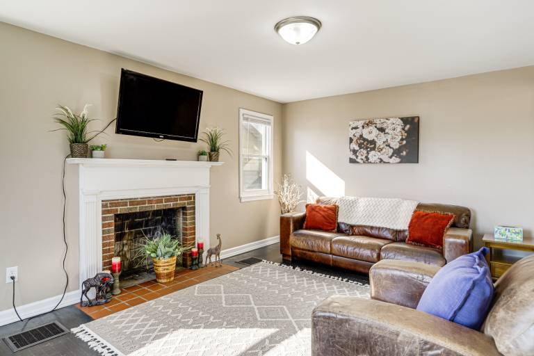 2 Mi to UD: Pet-Friendly Home w/ Fenced Yard! — photo 4