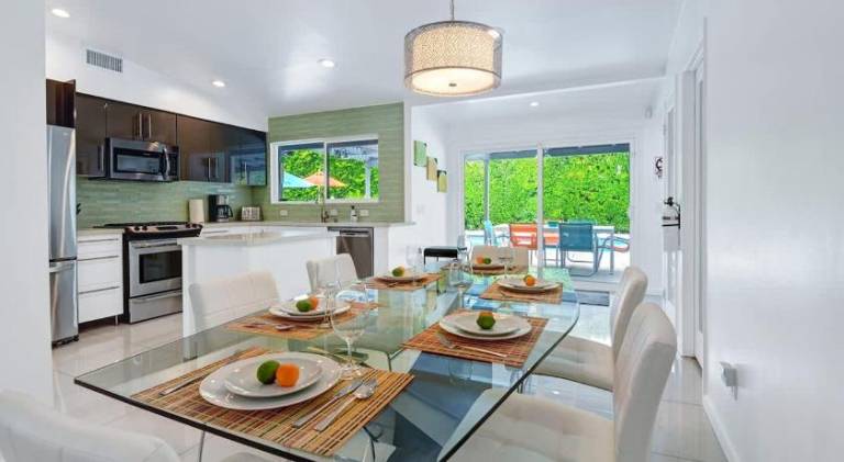 Spacious vacation home with pool | Suitable for remote work | Pets are welcome — photo 4