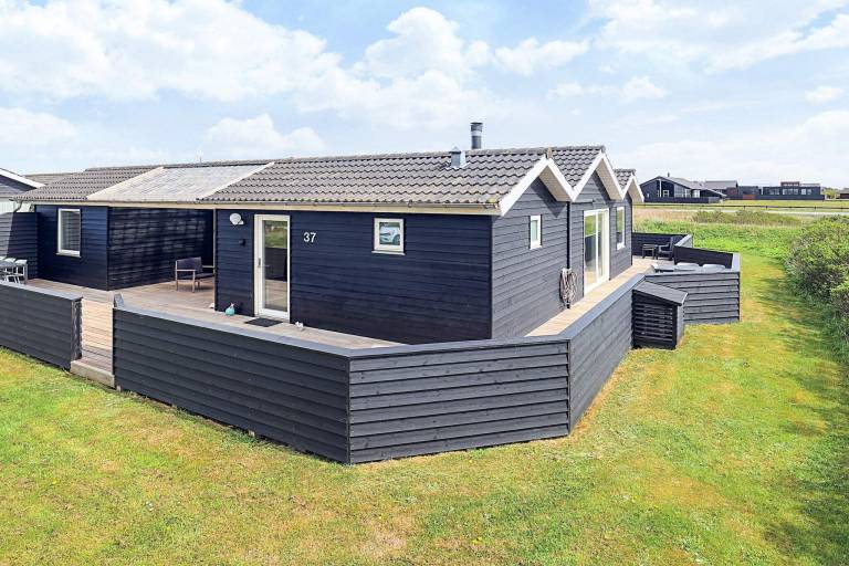 House with 5 rooms for 12 persons in Lokken