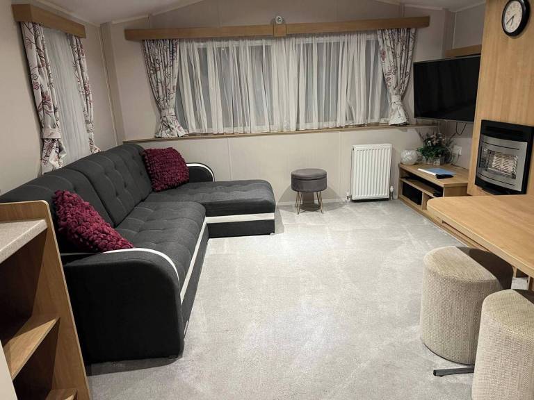 Lodge  Towyn